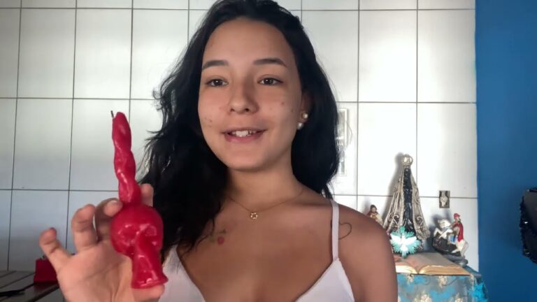 A influência do ambiente virtual no pensamento: desvendando o poder das redes sociais